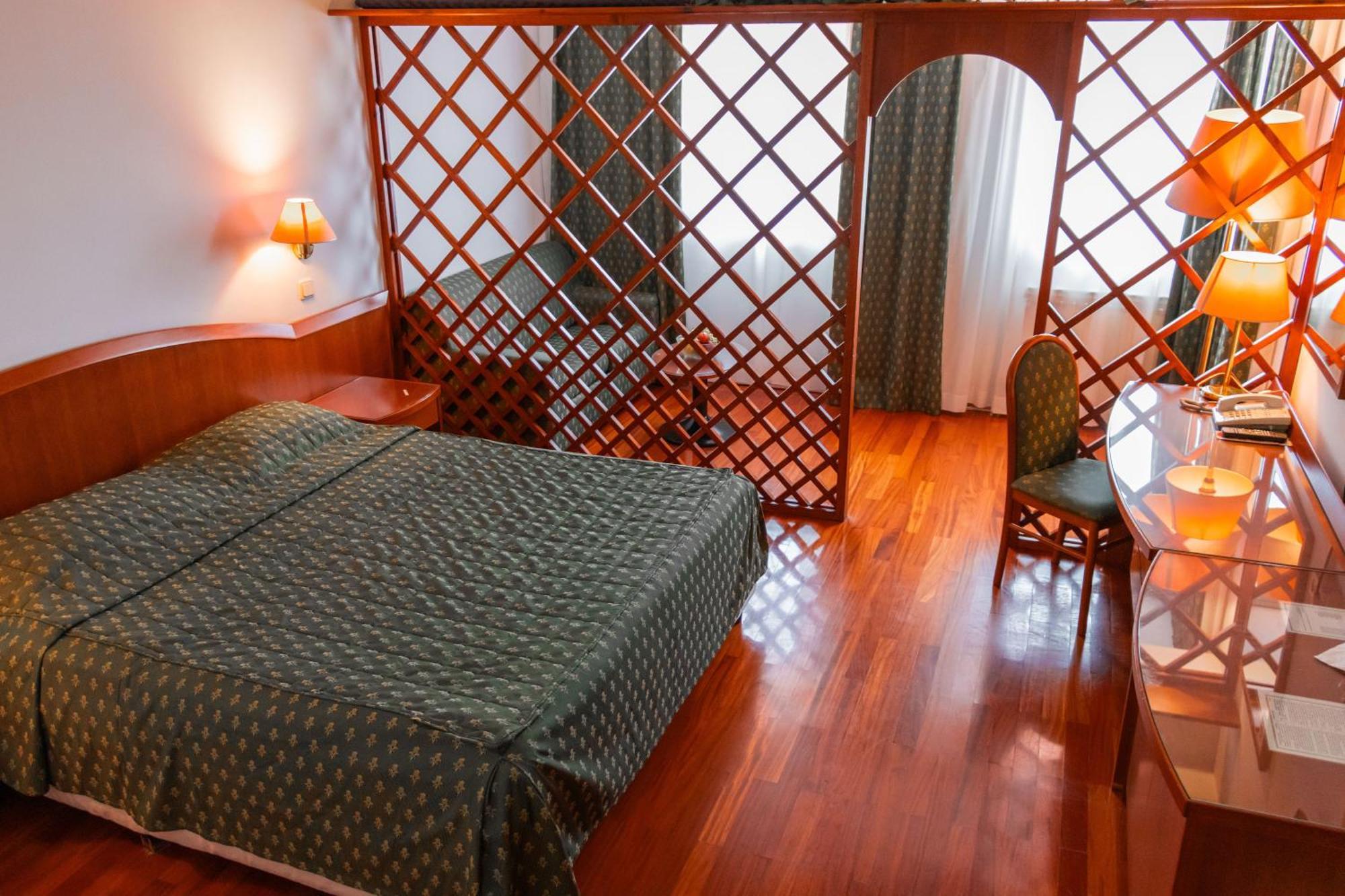 Hotel Saraj