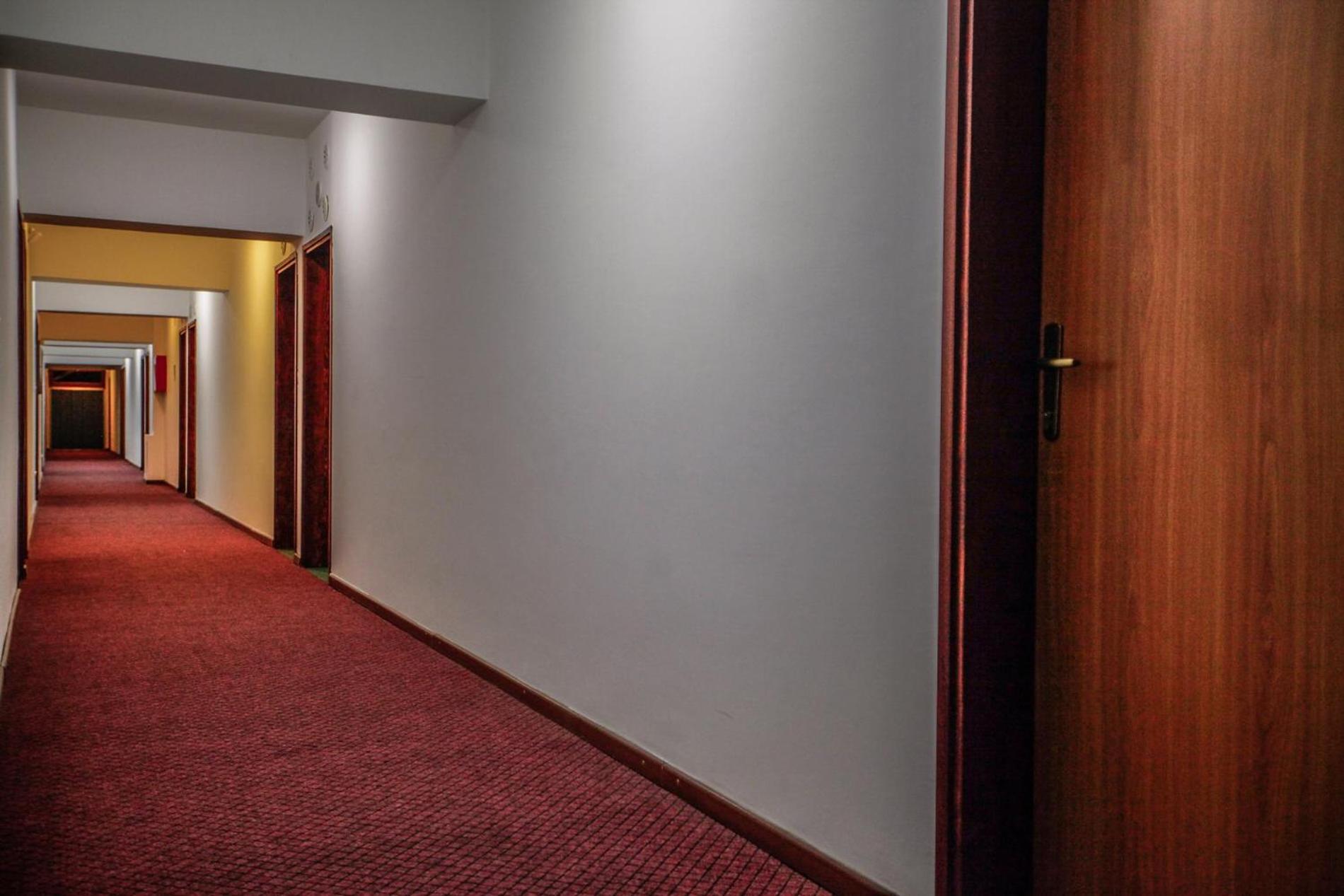 Saraj Hotel 3*