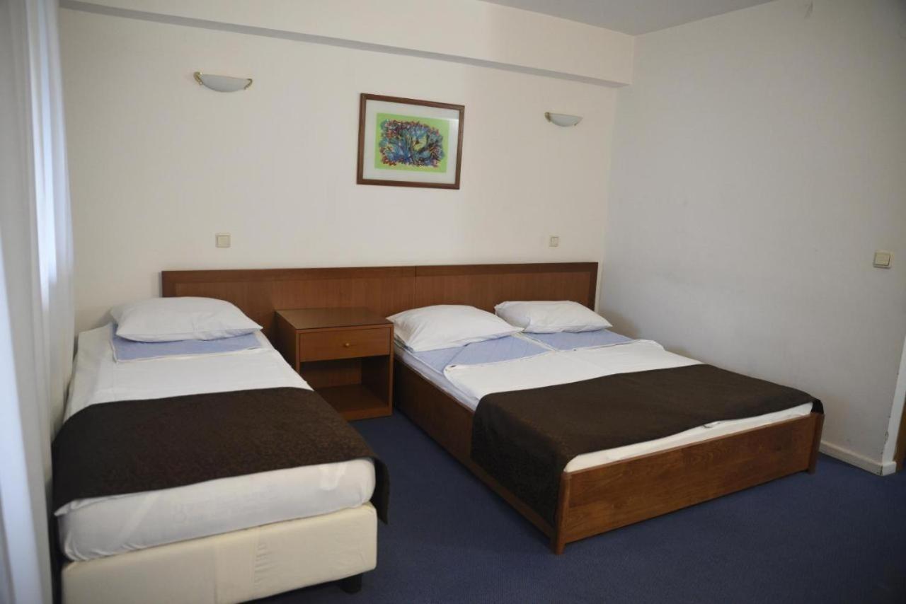 Saraj Hotel