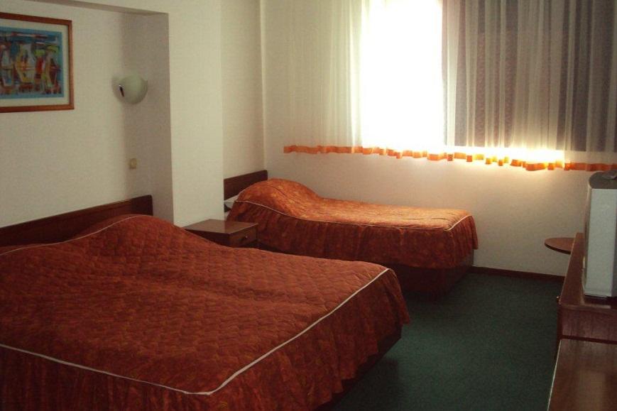 Saraj Hotel 3*